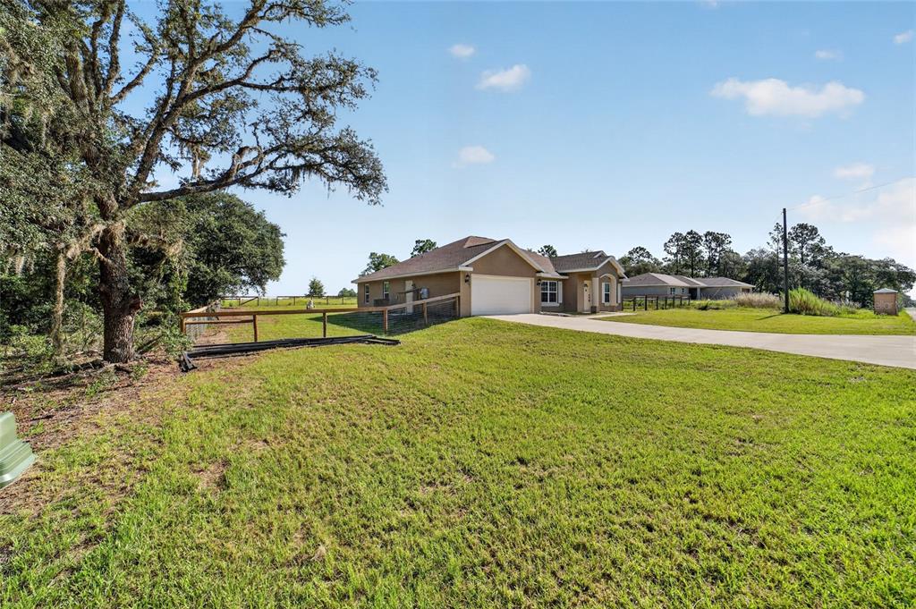 22081 Southwest Pine Bluffs Road Dunnellon, FL 34431 - Photo 54 of 65 Gallery Image 54