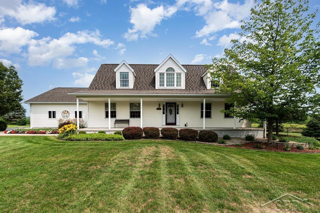6835 Hupfer Road Freeland, MI 48623 - Photo 1 of 43 50116620.JPG