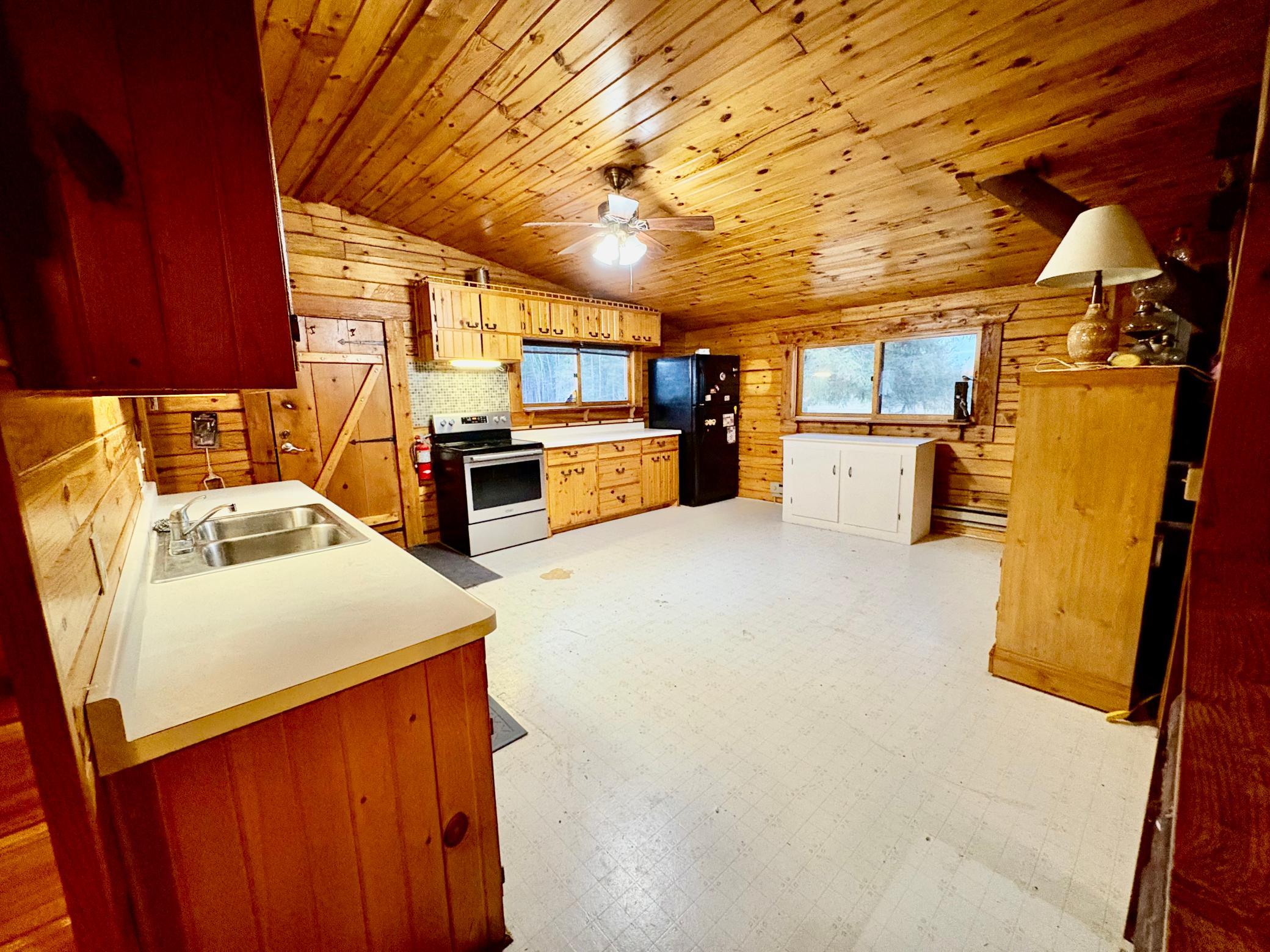 3616 Haycreek Road Southeast Baudette, MN 56623 - Photo 14 of 37