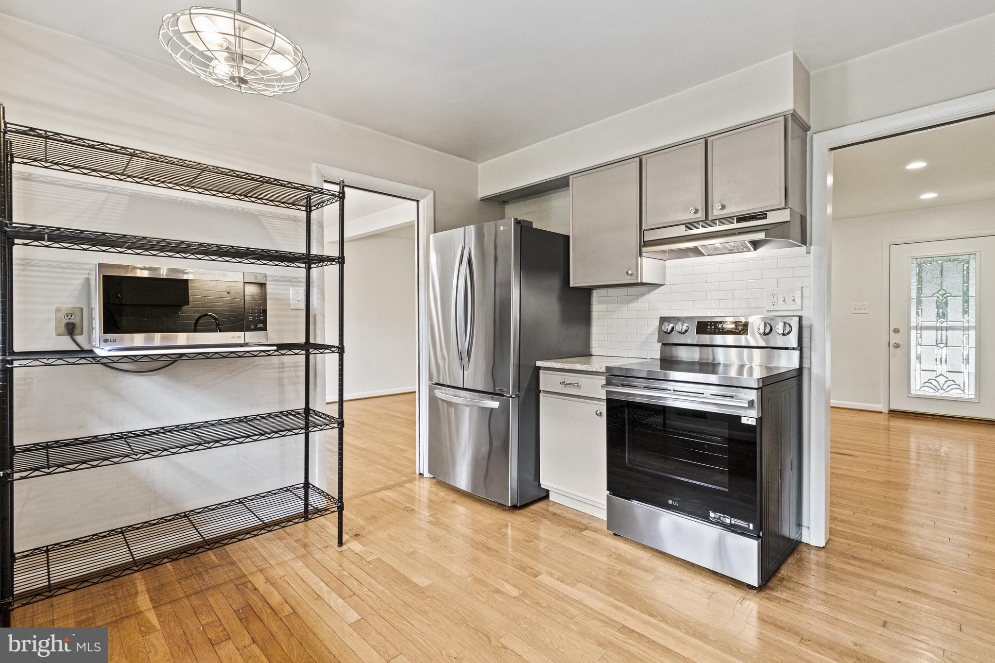 7119 Sea Cliff Road McLean, VA 22101 - Photo 12 of 43 Kitchen