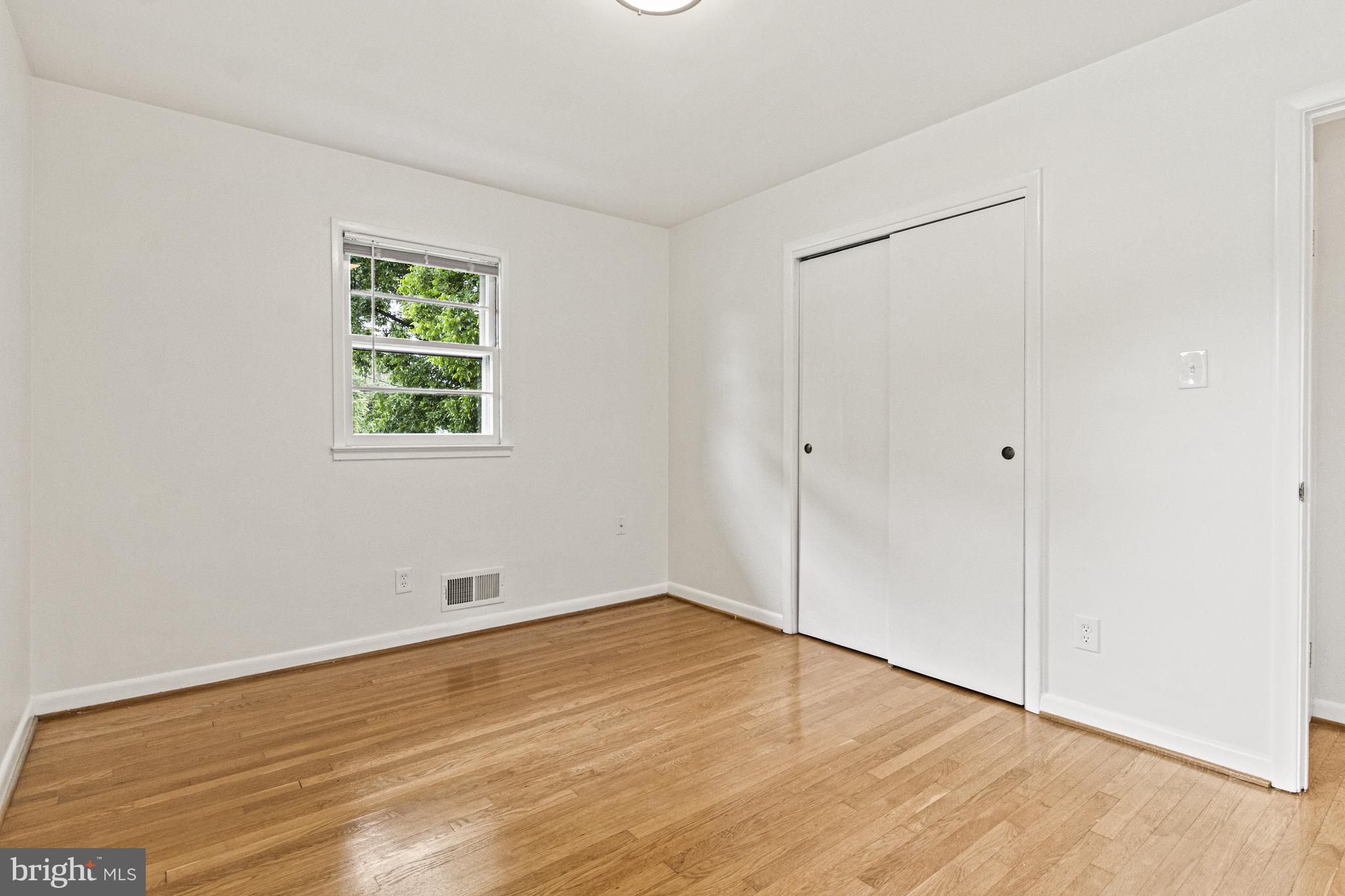 7119 Sea Cliff Road McLean, VA 22101 - Photo 19 of 43 Bedroom 2