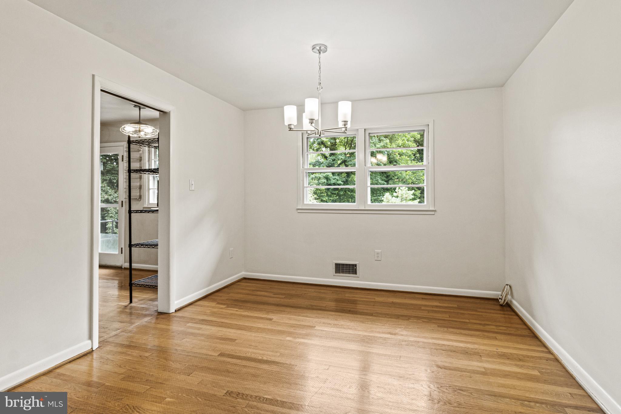7119 Sea Cliff Road McLean, VA 22101 - Photo 9 of 43 Dining Room