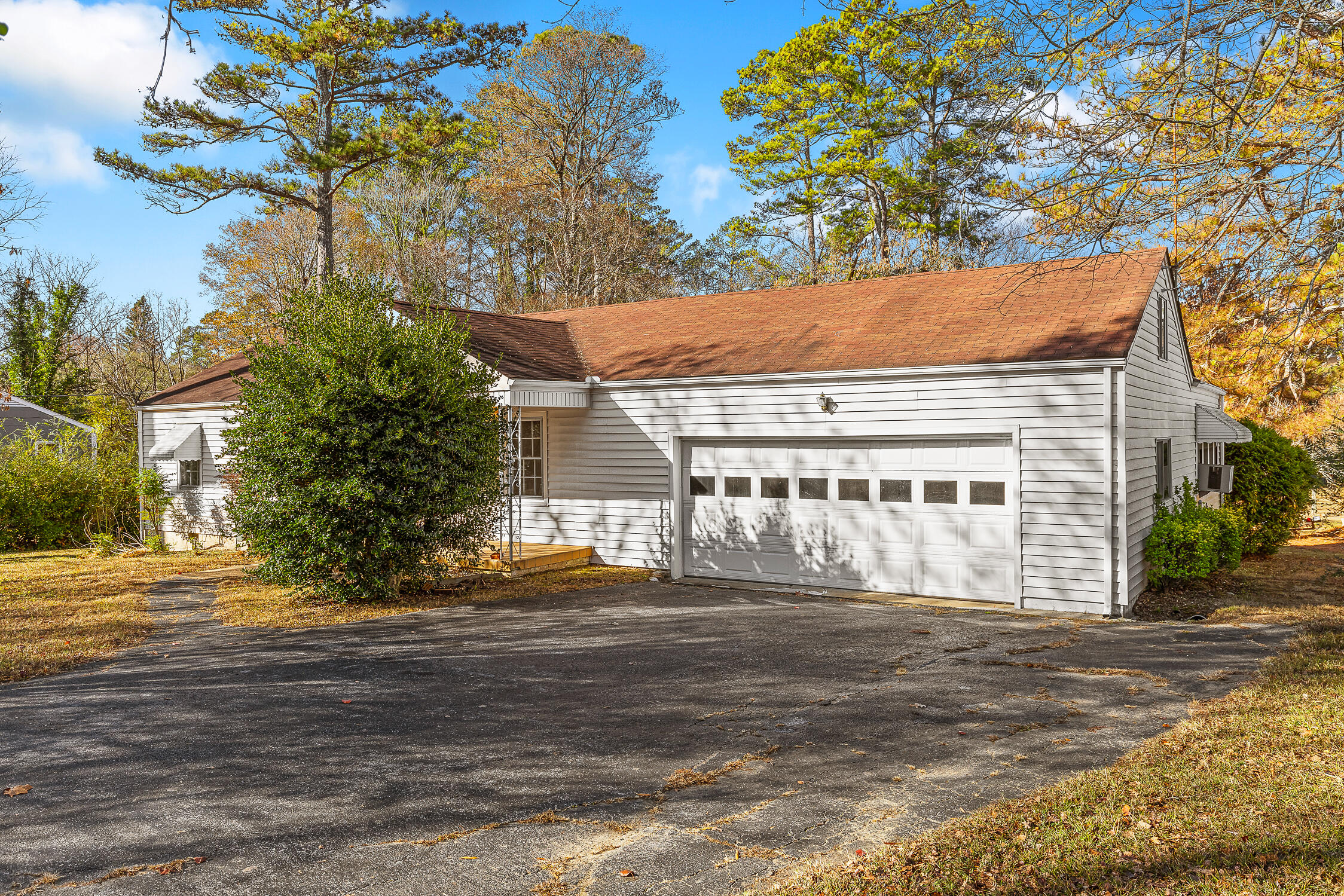 941 Julian Road Chattanooga, TN 37421 - Photo 3 of 26 Julian-2