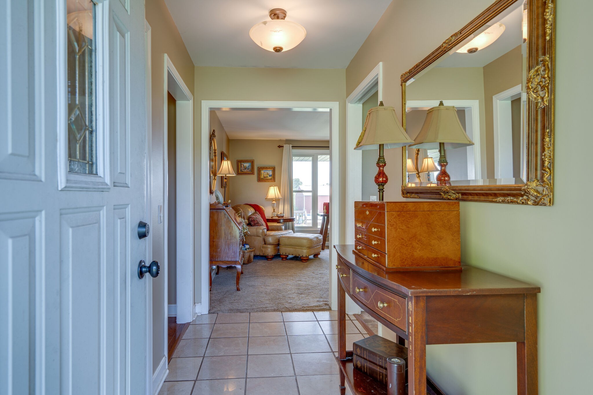 2743 Lights Chapel Road Greenbrier, TN 37073 - Photo 5 of 37 a view of a living room