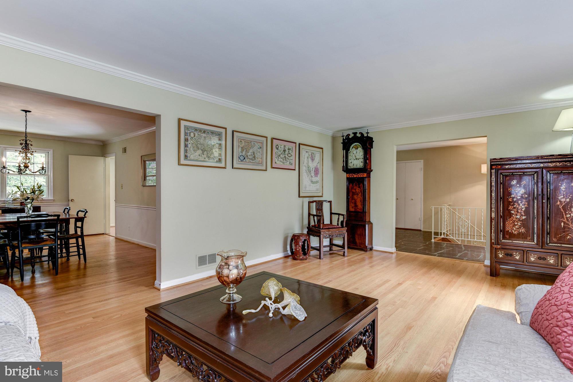 7417 Arrowood Road Bethesda, MD 20817 - Photo 4 of 30 Living Room