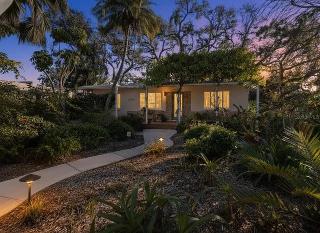 $649,000 | 1642 Catalonia Lane, Sarasota, FL 34239