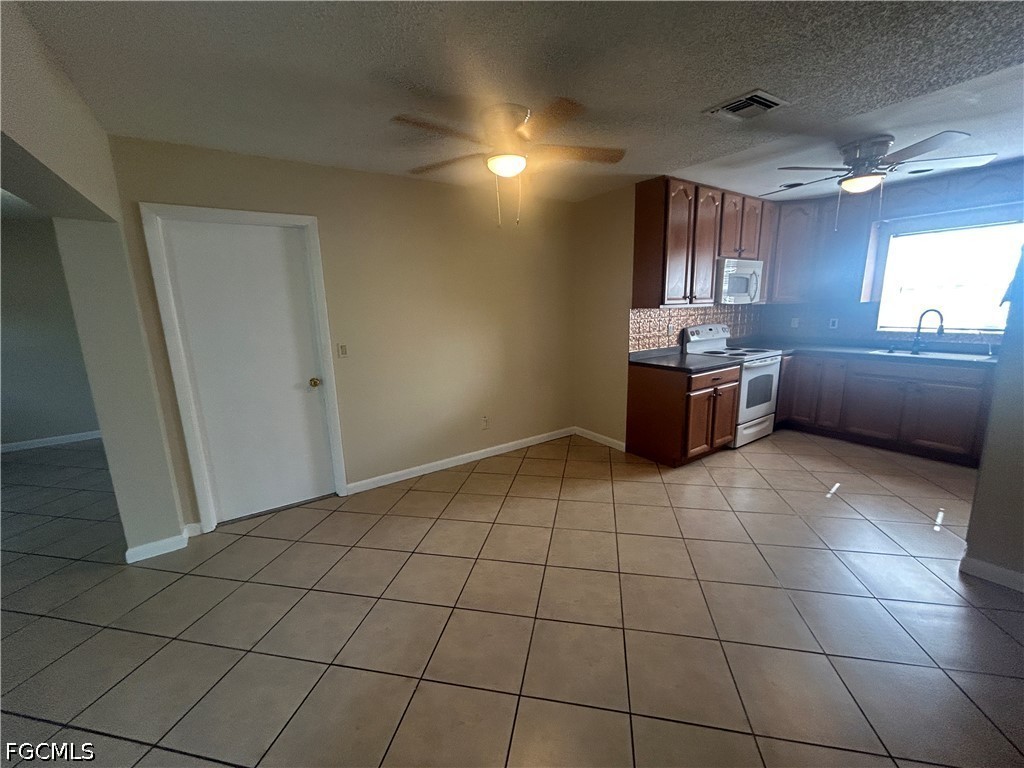 1002 Jolly Road North Fort Myers, FL 33903 - Photo 3 of 20 Gallery Image 3