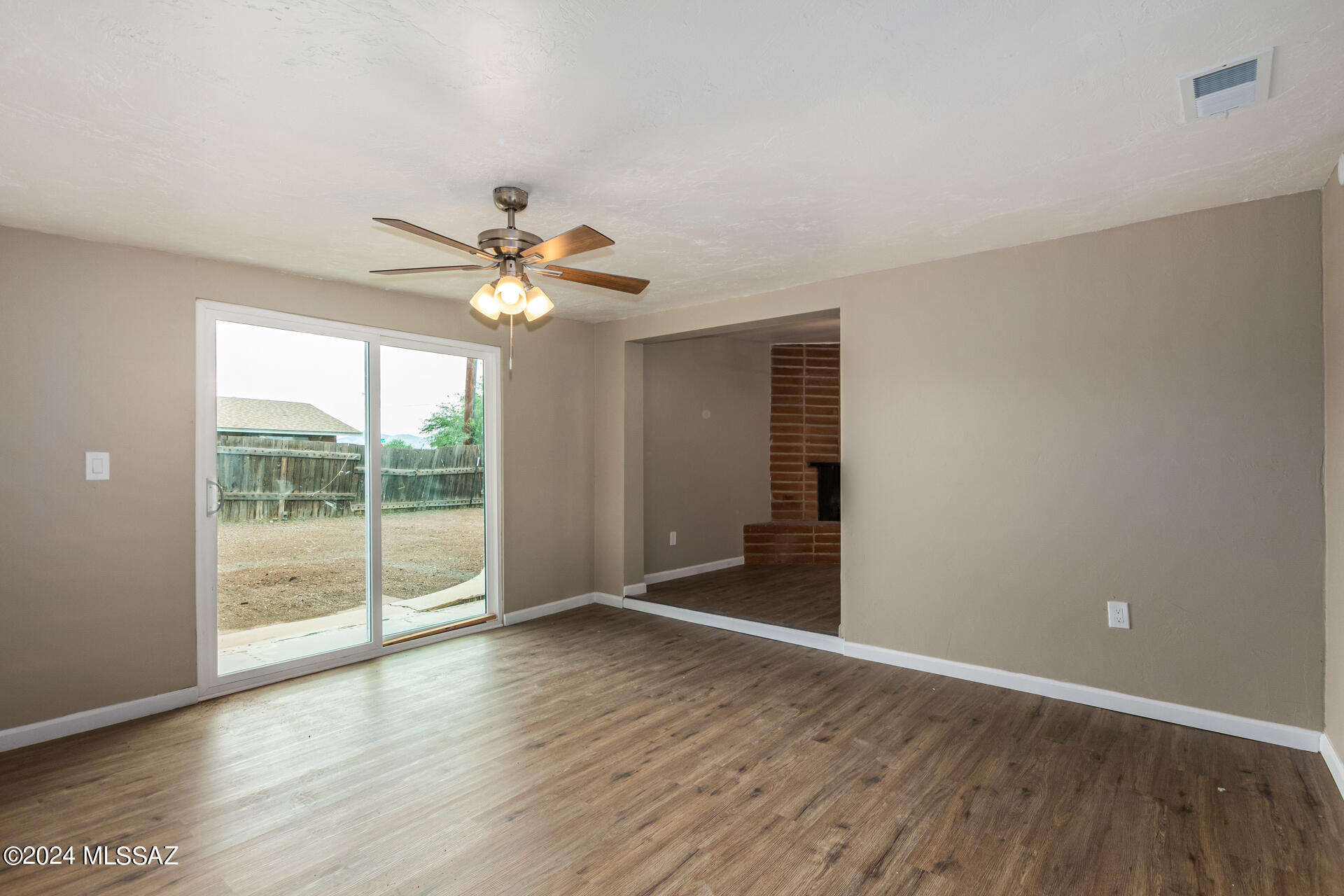 2057 West Wetmore Road Tucson, AZ 85705 - Photo 8 of 37 Gallery Image 8
