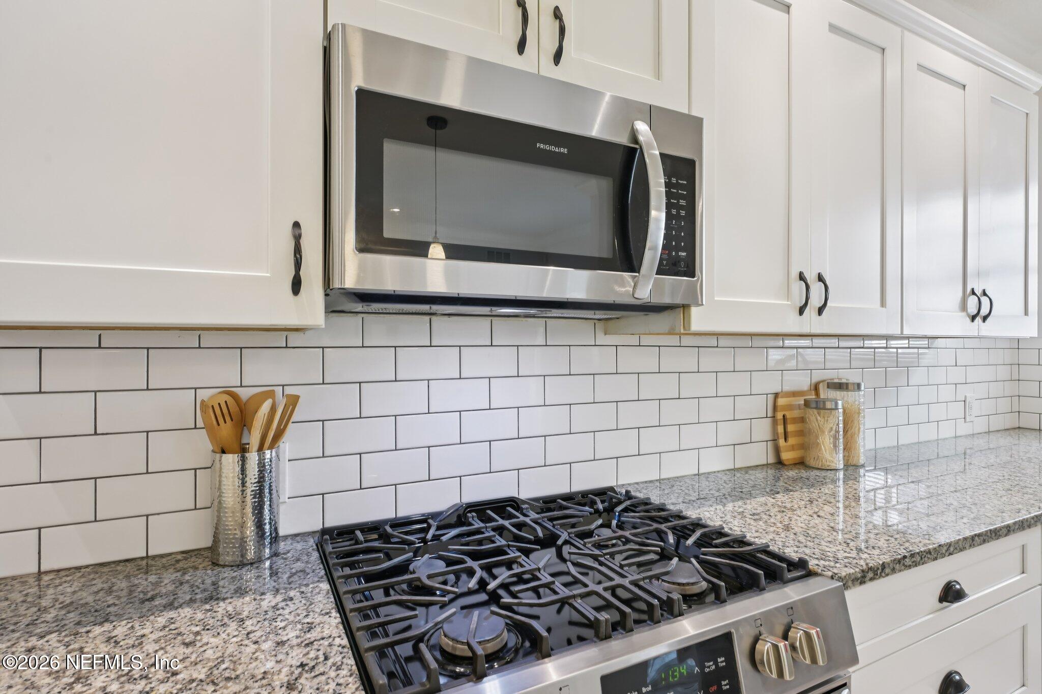 1706 Silver Street Jacksonville, FL 32206 - Photo 17 of 52 Gas Stove