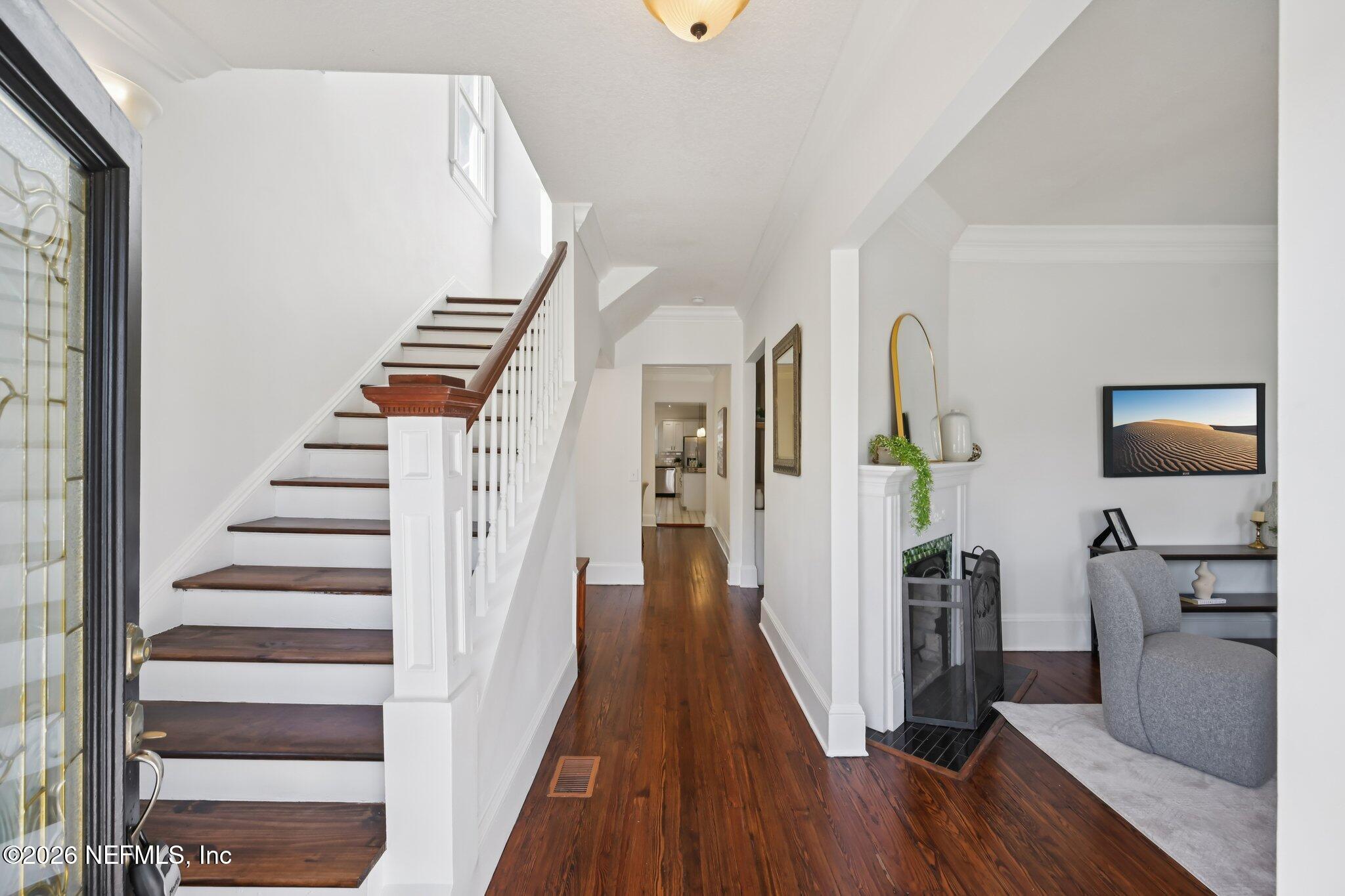 1706 Silver Street Jacksonville, FL 32206 - Photo 4 of 52 Entry