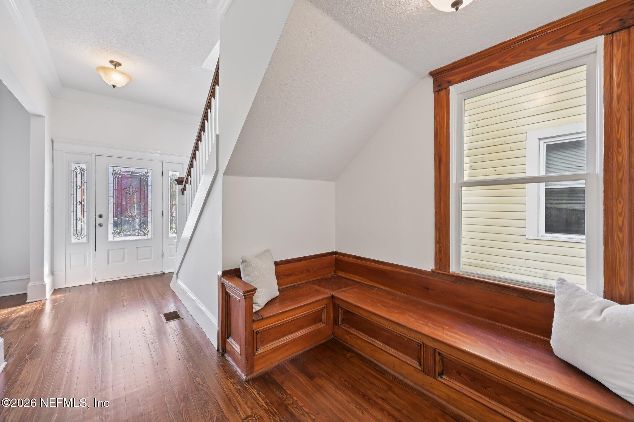 1706 Silver Street Jacksonville, FL 32206 - Photo 6 of 52 Courting Bench