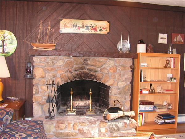 2 Algonquin Road Canton, MA 02021 - Photo 5 of 27