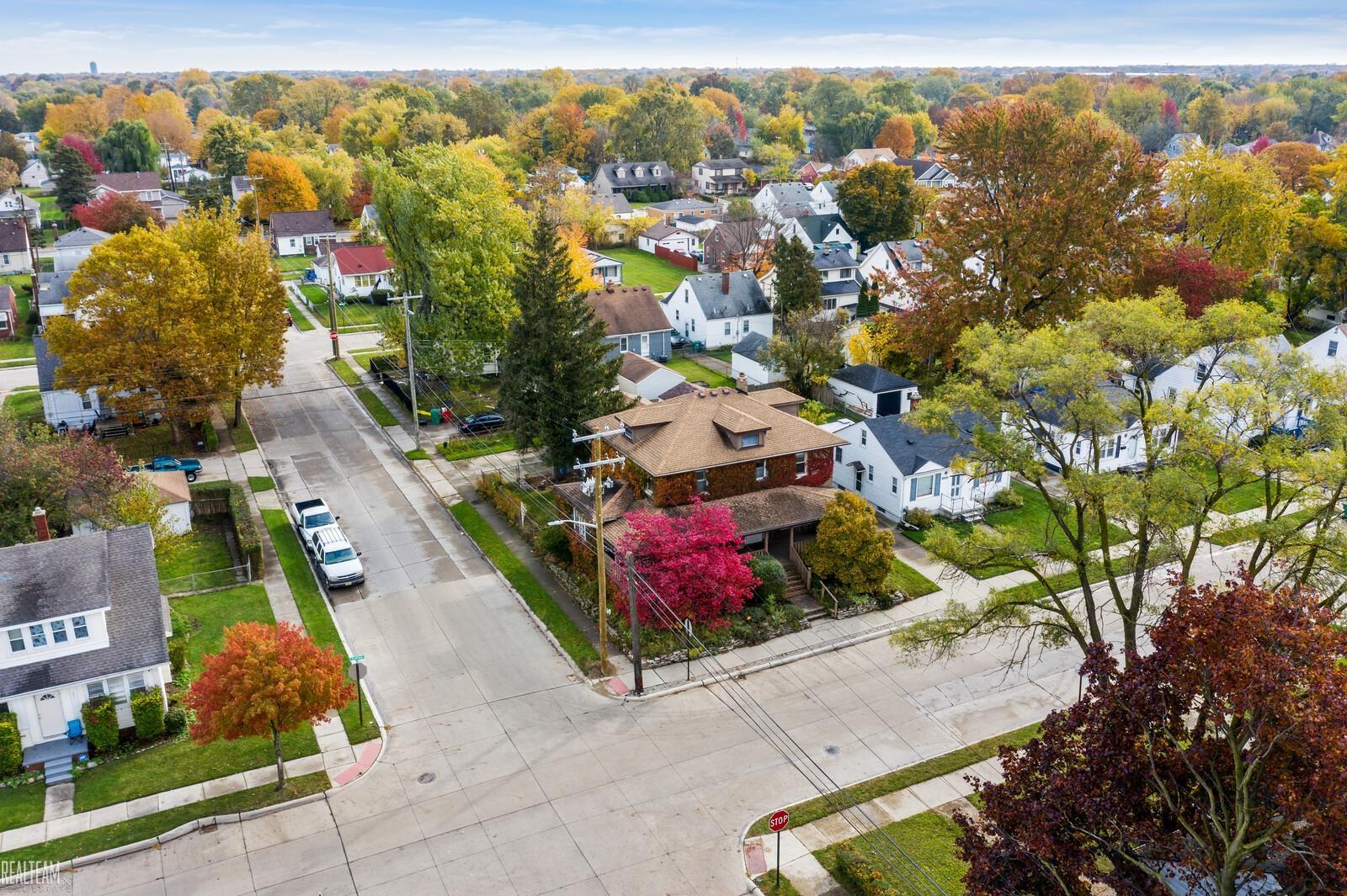 22246 Virginia Eastpointe, MI 48021 - Photo 16 of 69 50130672-36F15E7D-83C3-4696-AAAD-0EEEEDC1CF28.JPG