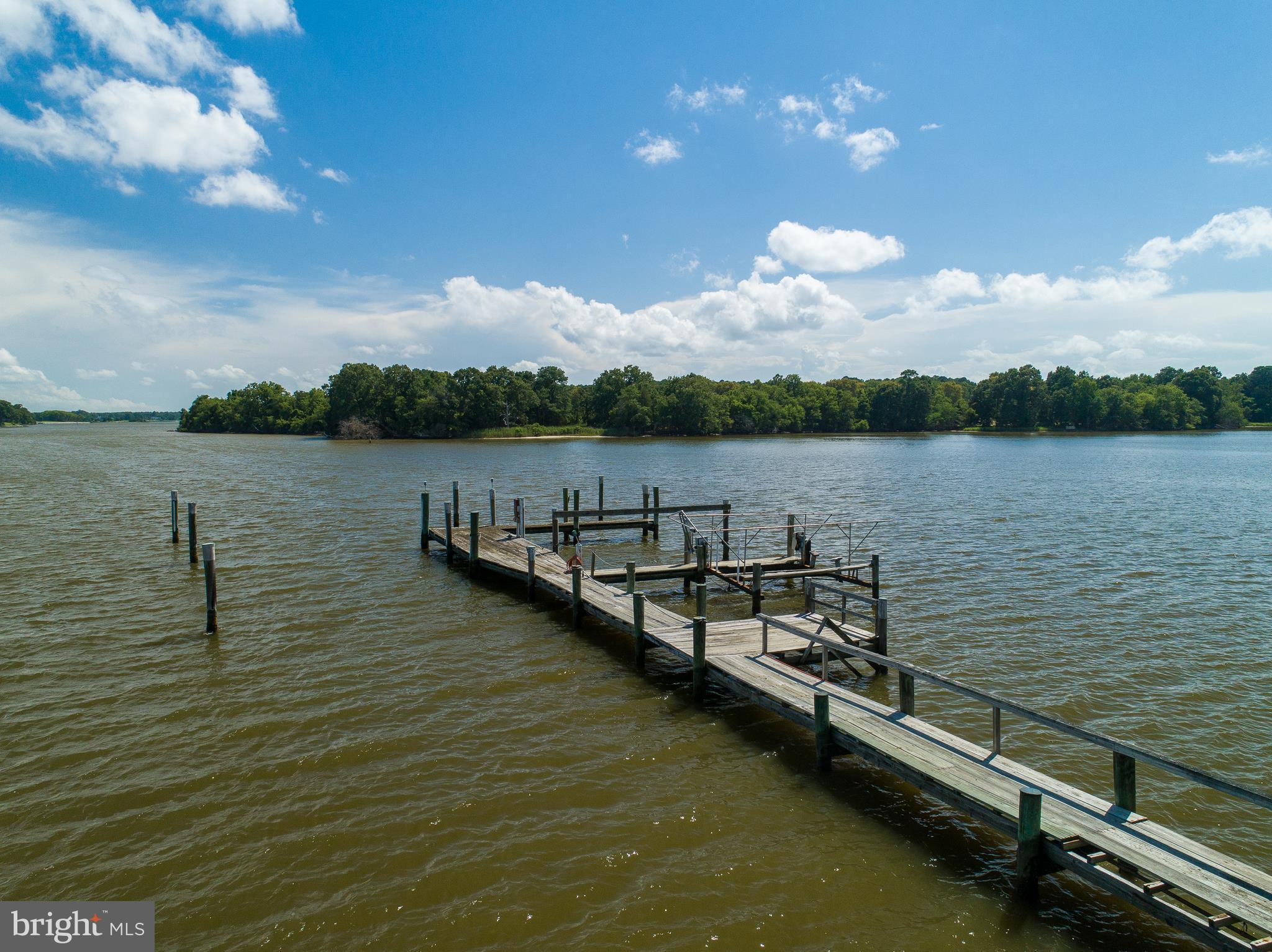 7704 Bloomfield Road Easton, MD 21601 - Photo 22 of 30 Private Multi-slip Pier