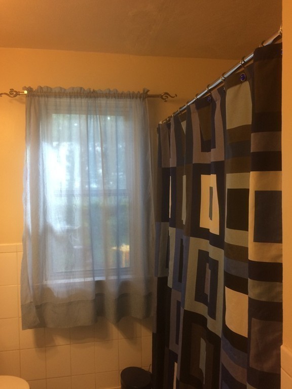 51 Hazen Street Springfield, MA 01119 - Photo 10 of 16 Gallery Image 10