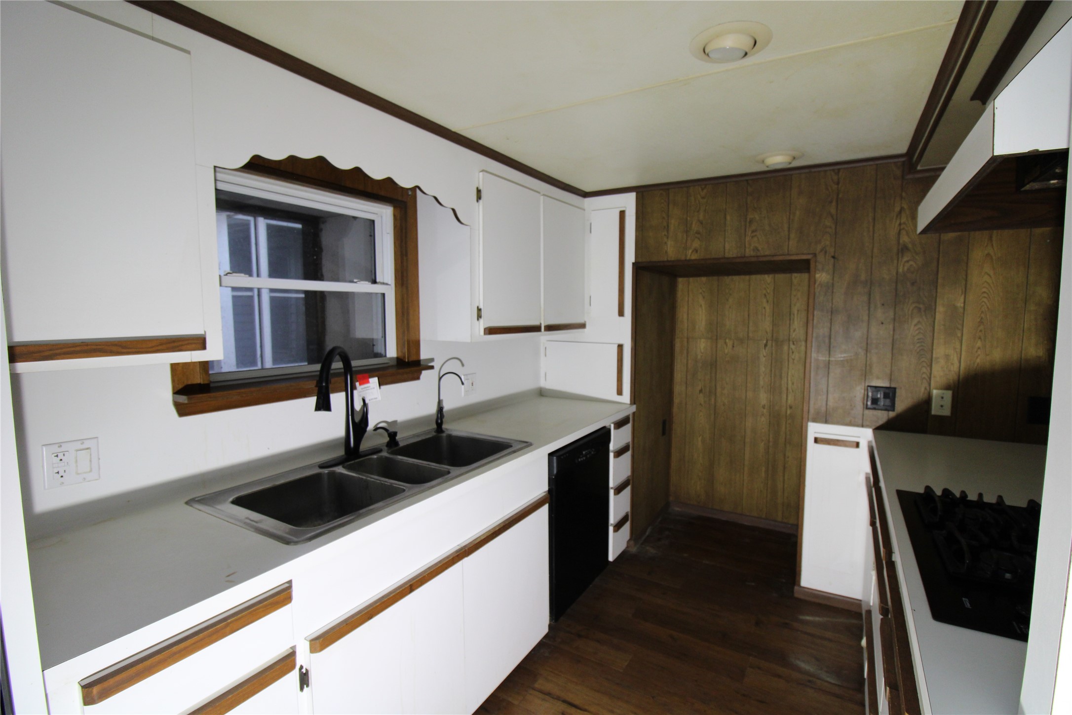 401 East 5th Street Sweeny, TX 77480 - Photo 12 of 37