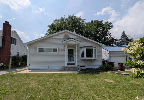 $189,900 | 1957 Vivian Road, Monroe, MI 48162