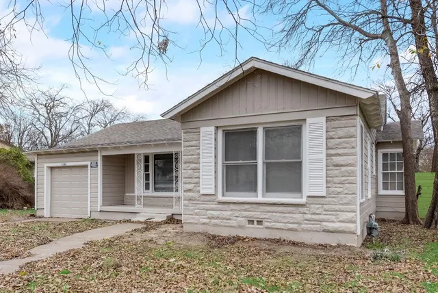 $1,850 | 4309 Martha Lane, Fort Worth, TX 76103