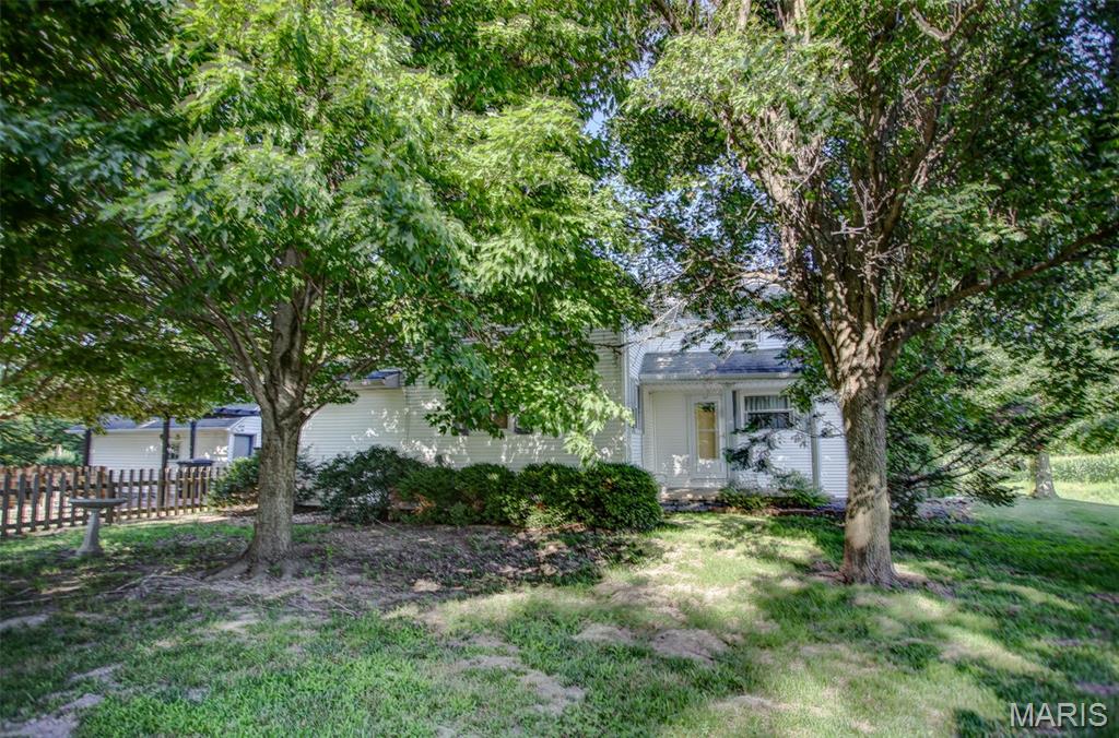 6063 Seiler Road Dorsey, IL 62021 - Photo 23 of 80
