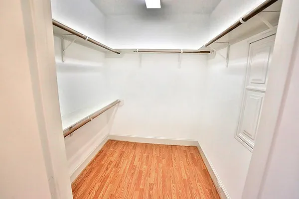 $3,200 | 407 Jackson Hill Street, Houston, TX 77007