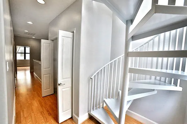 $3,200 | 407 Jackson Hill Street, Houston, TX 77007