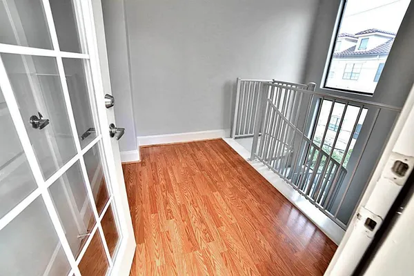 $3,200 | 407 Jackson Hill Street, Houston, TX 77007