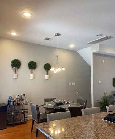 $3,200 | 407 Jackson Hill Street, Houston, TX 77007