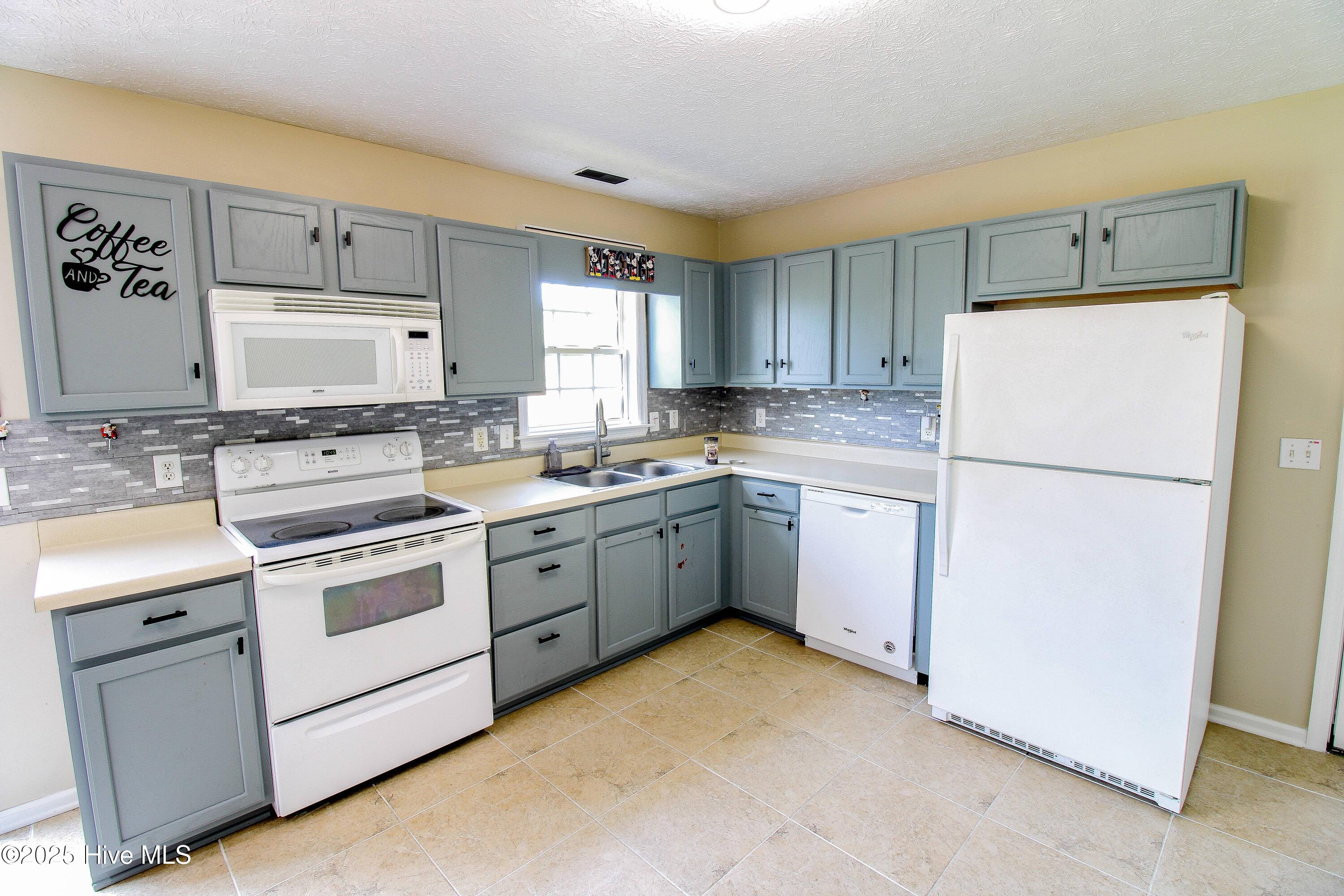 325 Foxhall Road Newport, NC 28570 - Photo 20 of 29 Kitchen 2