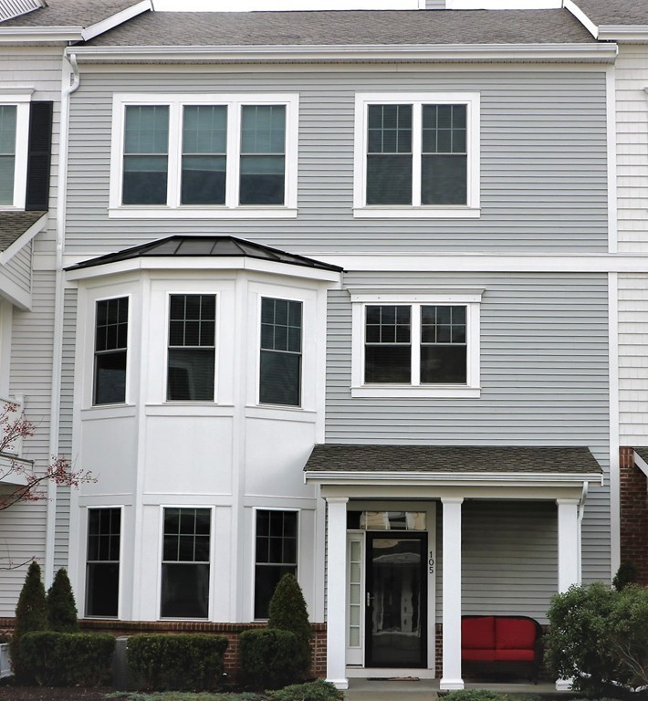 105 Stayner, Unit 105 Hingham, MA 02043 - Photo 2 of 23