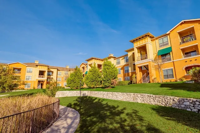 $975 | 701 Center Ridge Drive, Unit 9312, Austin, TX 78753