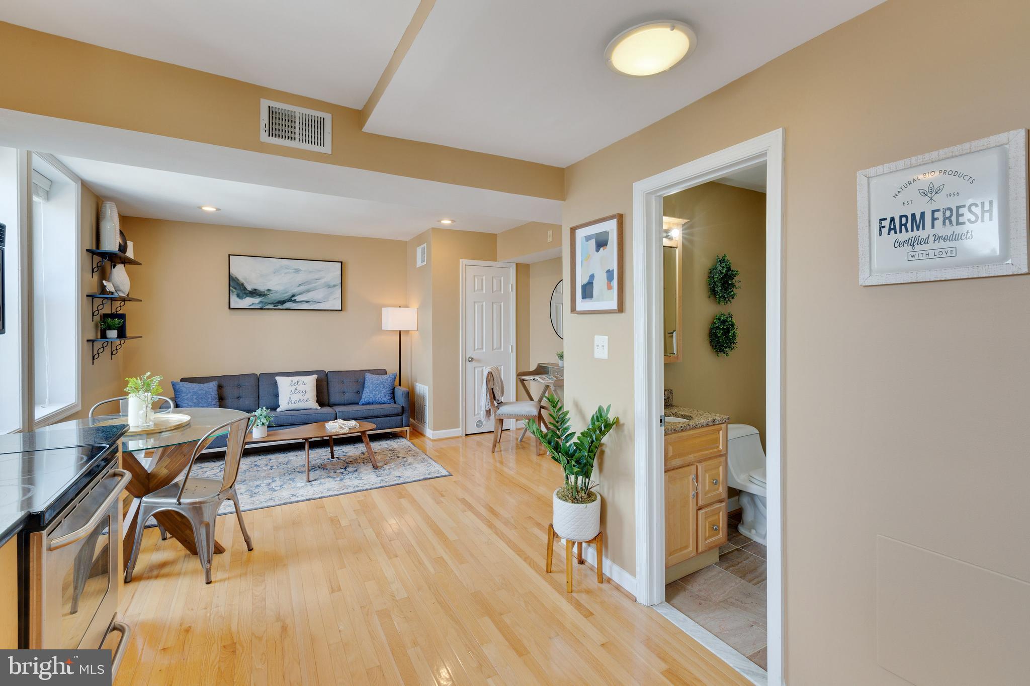 314 V Street Northeast, Unit 204 Washington, DC 20002 - Photo 4 of 19