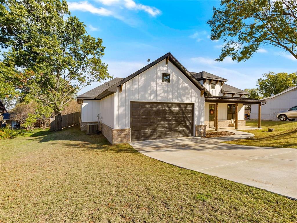 703 Ridgeway Road Joshua, TX 76058 - Photo 4 of 32