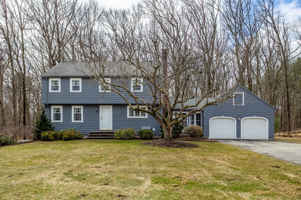 11 Gelding Road Chelmsford, MA 01824 - Photo 1 of 39 Gallery Image 1