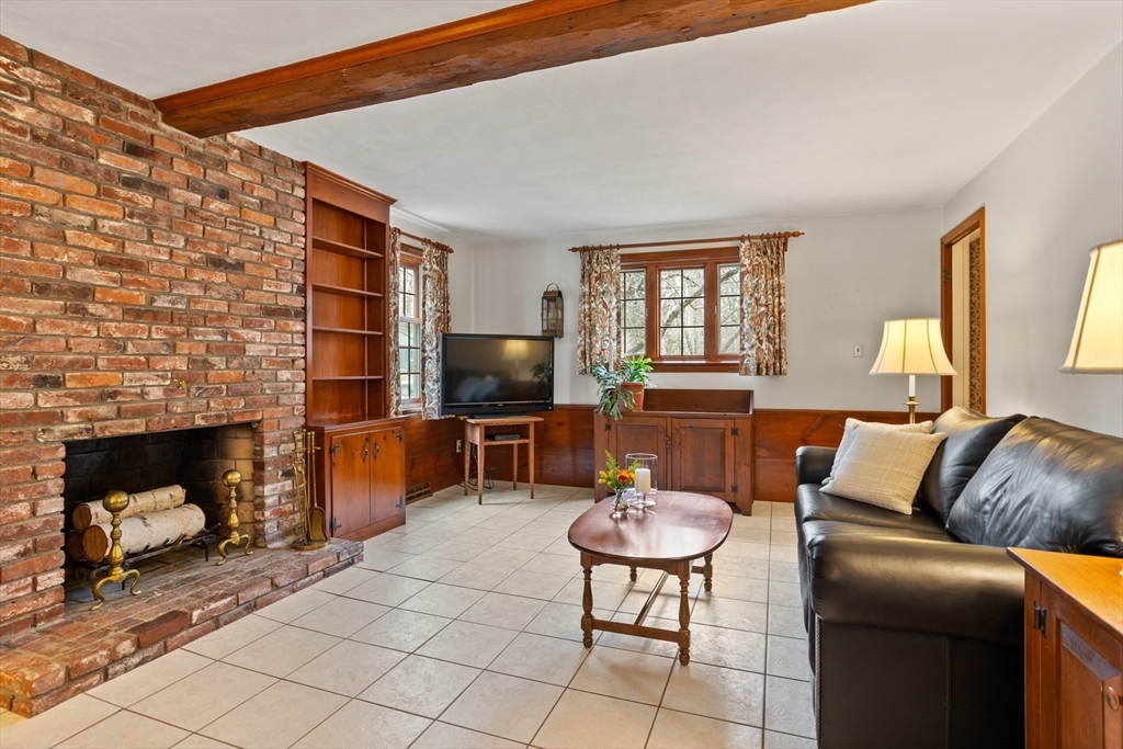 11 Gelding Road Chelmsford, MA 01824 - Photo 11 of 39 Gallery Image 11