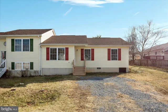 $215,000 | 67 Idyllwood Drive, Inwood, WV 25428