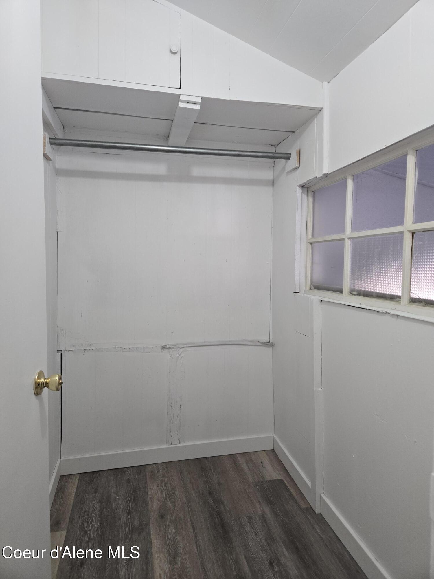 134 Riverside Avenue West Kellogg, ID 83837 - Photo 14 of 22 20251213_135259