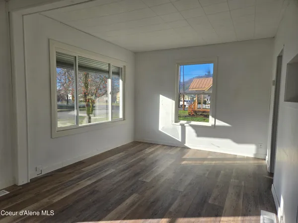 $223,900 | 134 Riverside Avenue West, Kellogg, ID 83837