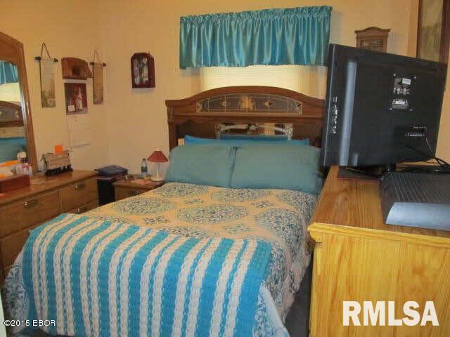 209 East 5th Street Ina, IL 62846 - Photo 12 of 25