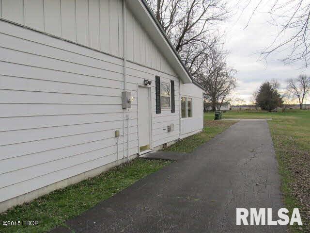 209 East 5th Street Ina, IL 62846 - Photo 16 of 25
