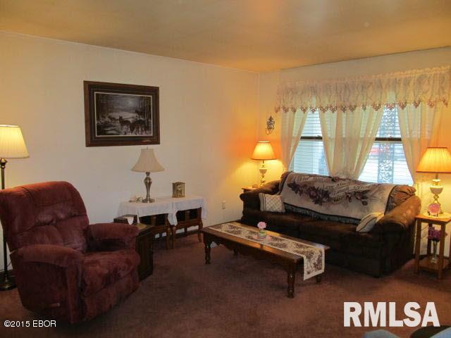 209 East 5th Street Ina, IL 62846 - Photo 3 of 25
