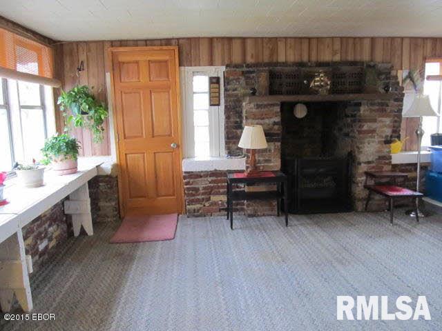 209 East 5th Street Ina, IL 62846 - Photo 4 of 25