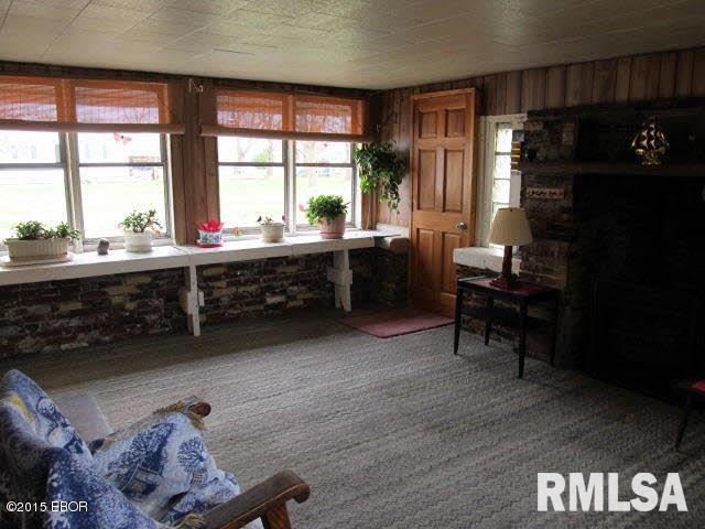 209 East 5th Street Ina, IL 62846 - Photo 6 of 25