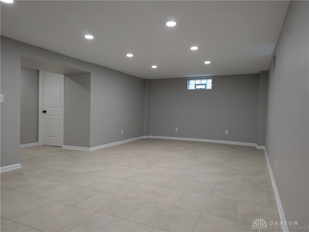 1811 Devon Drive Springfield, OH 45503 - Photo 25 of 33