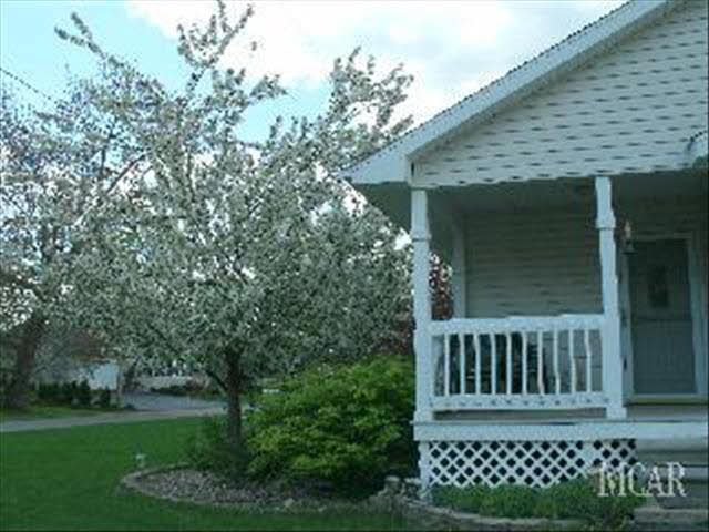 13755 Alton Road Monroe, MI 48161 - Photo 2 of 9 20397834-1.JPG