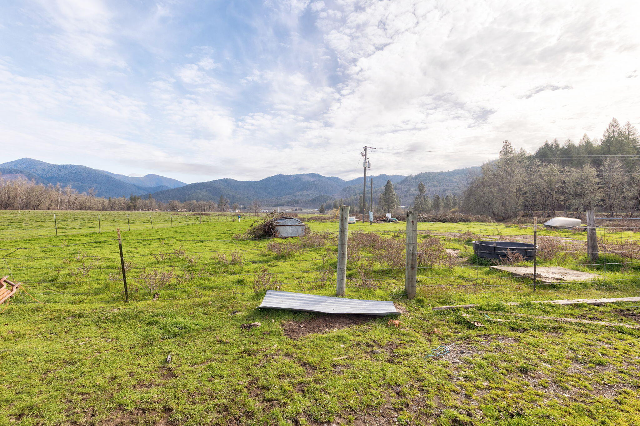 6795 Holland Loop Road Cave Junction, OR 97523 - Photo 40 of 57
