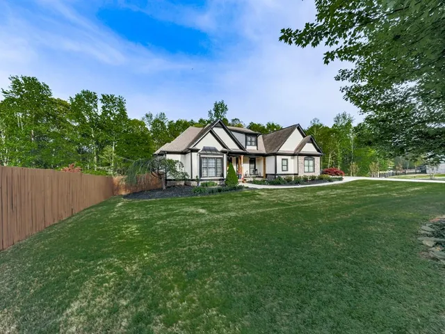 $999,990 | 1076 Pinyan Lane, Canton, GA 30115