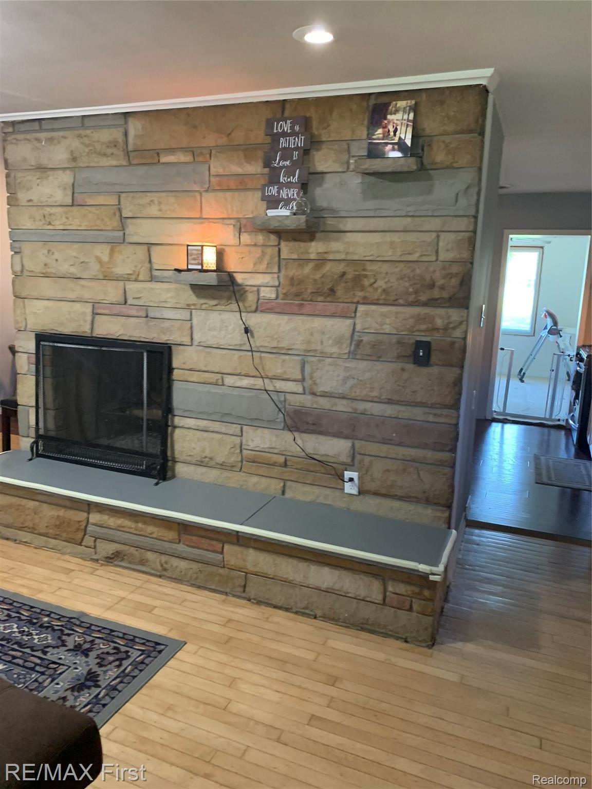 32975 Sutton Road New Baltimore, MI 48047 - Photo 14 of 28 IMG_1949.jpg