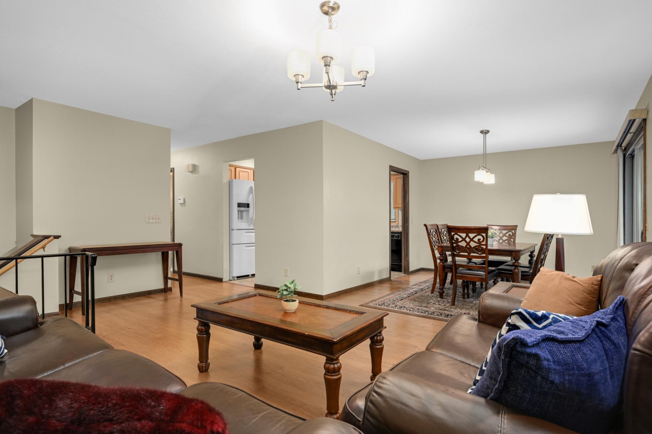 1989 Foxridge Road St. Paul, MN 55119 - Photo 4 of 36 Gallery Image 4