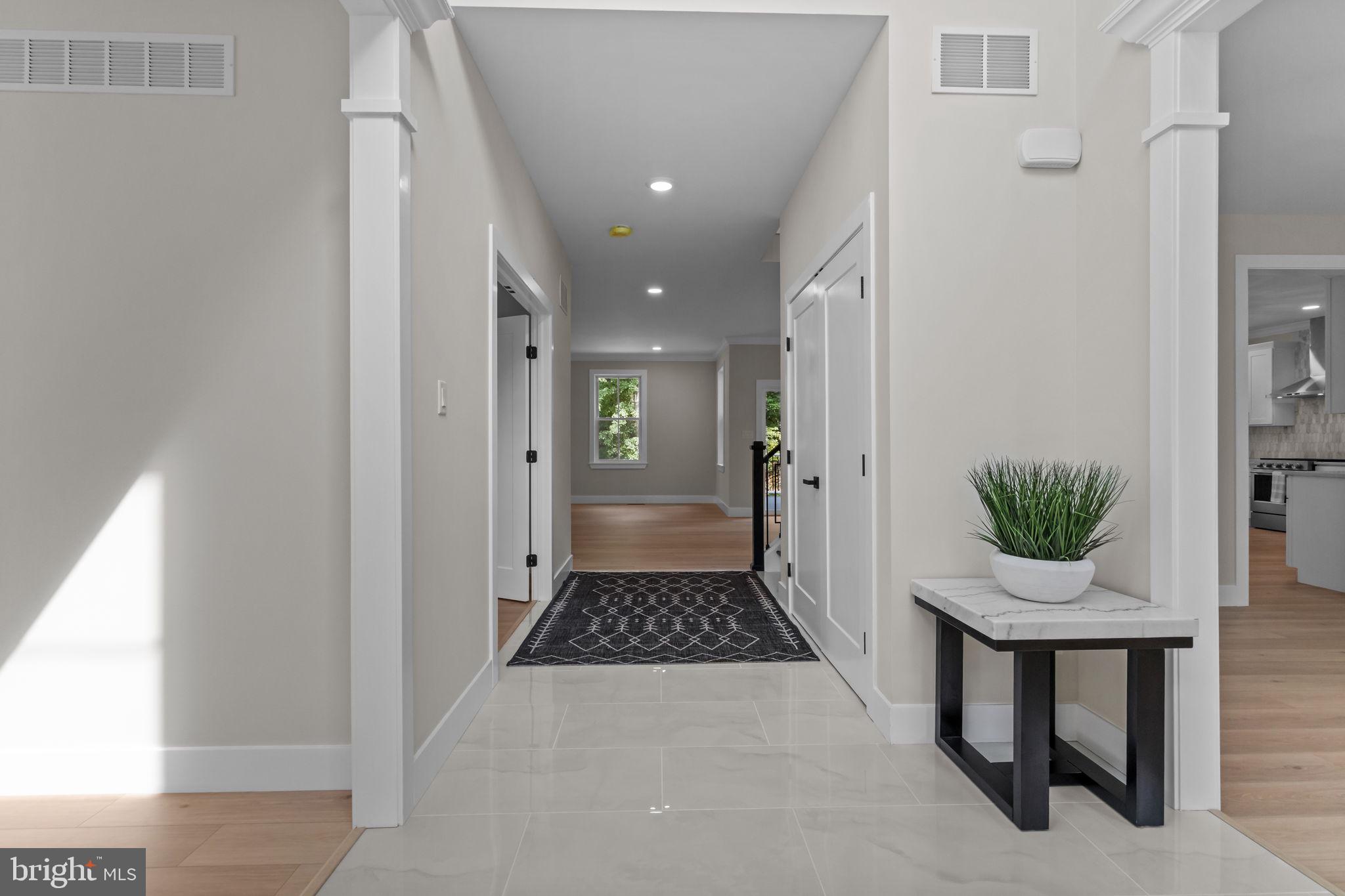 1187 Street Road Southampton, PA 18966 - Photo 5 of 57 Foyer