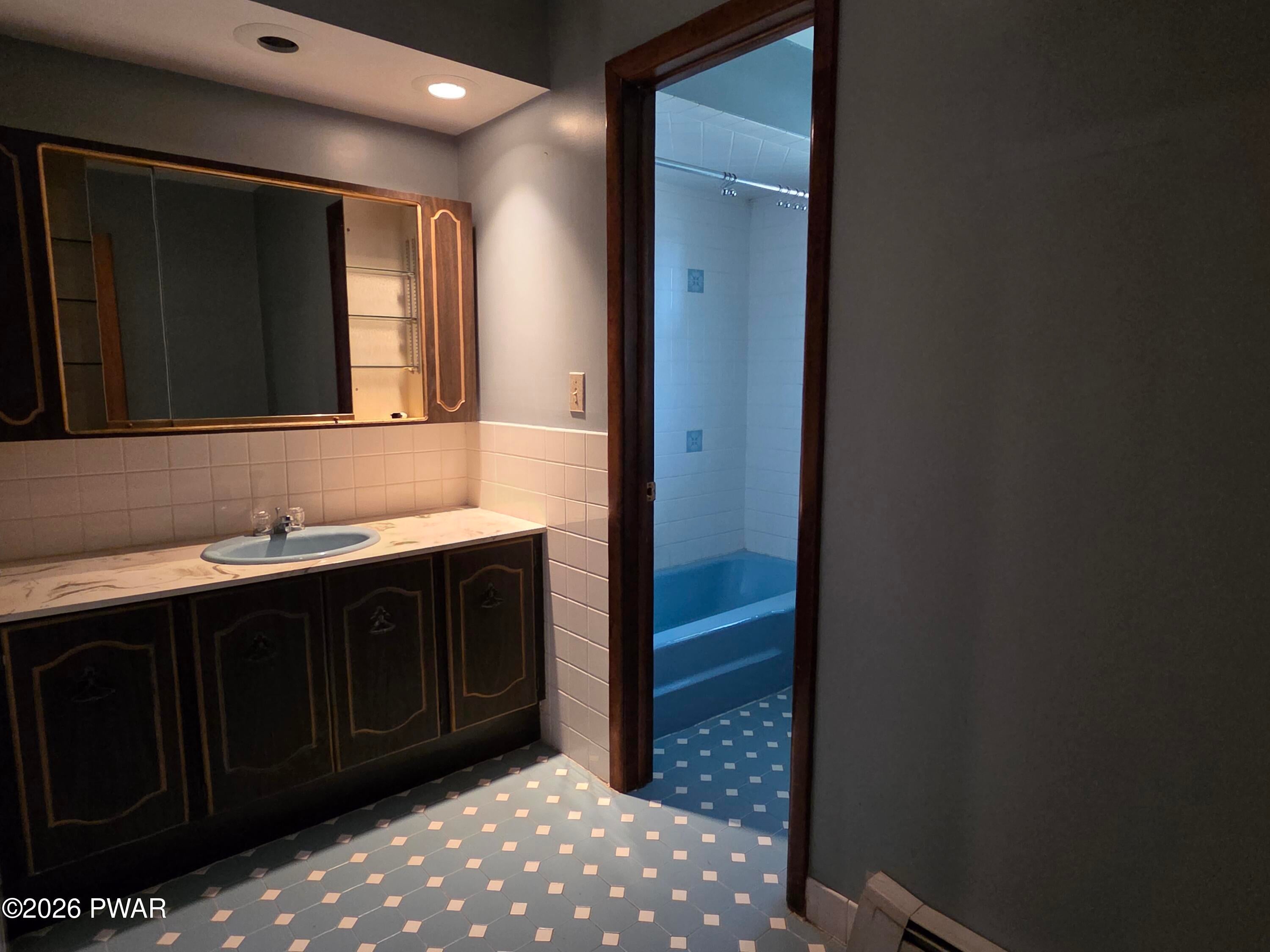 378 Chinamans Road Lakewood, PA 18439 - Photo 6 of 9 Bathroom